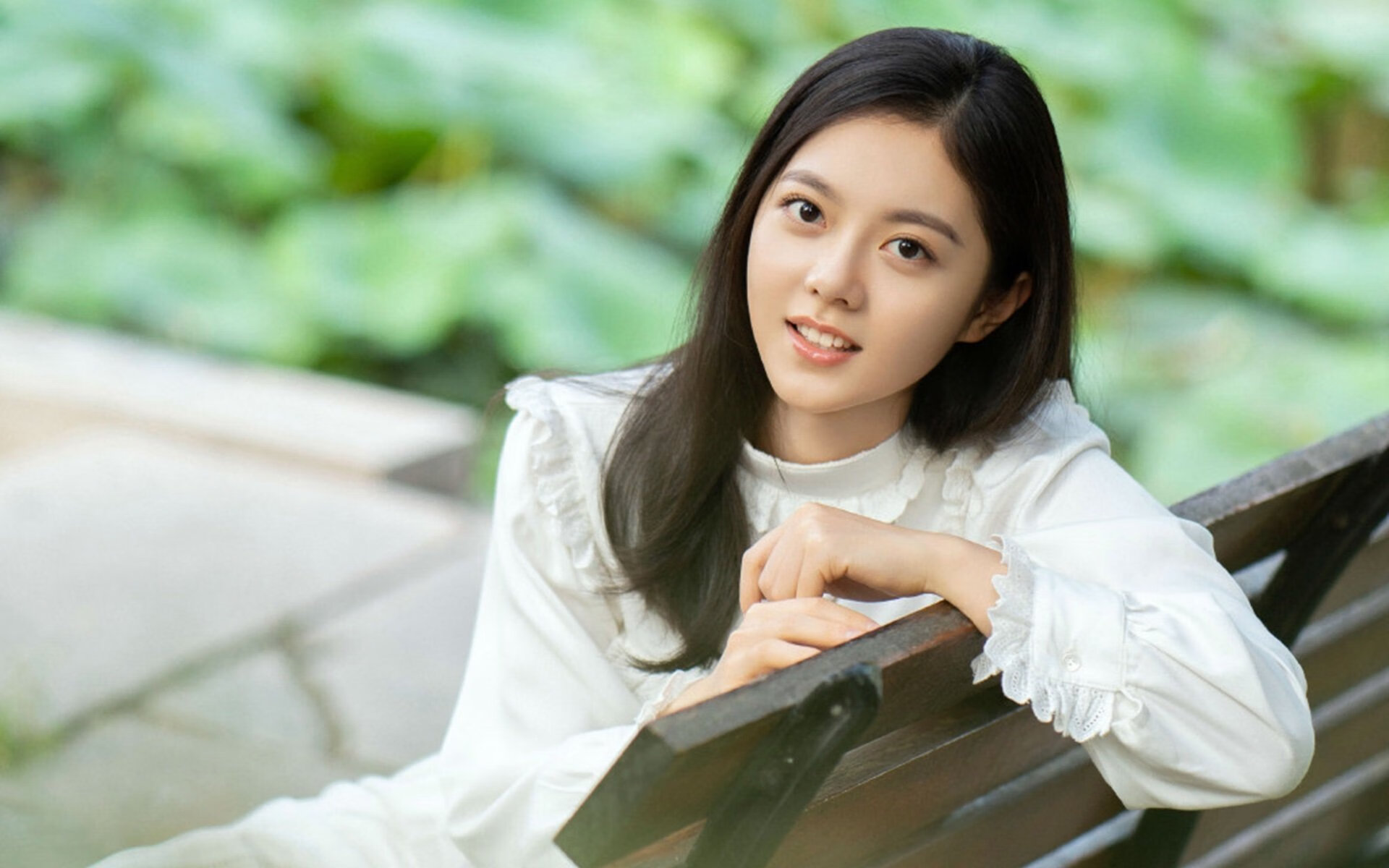 不只是实力派,樊振东在德国人气高到连教练都追星,樊振东对德国选手