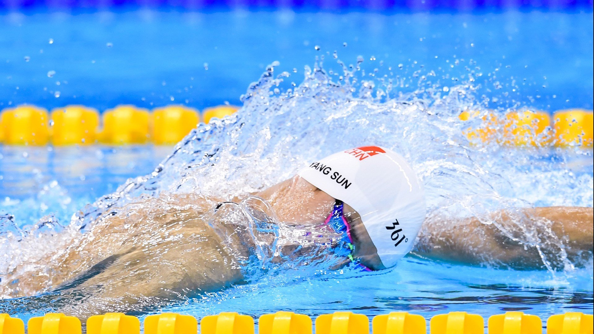 《英雄联盟》冠军联赛季后赛全面开启，冠军争夺激烈，lol季后赛冠军