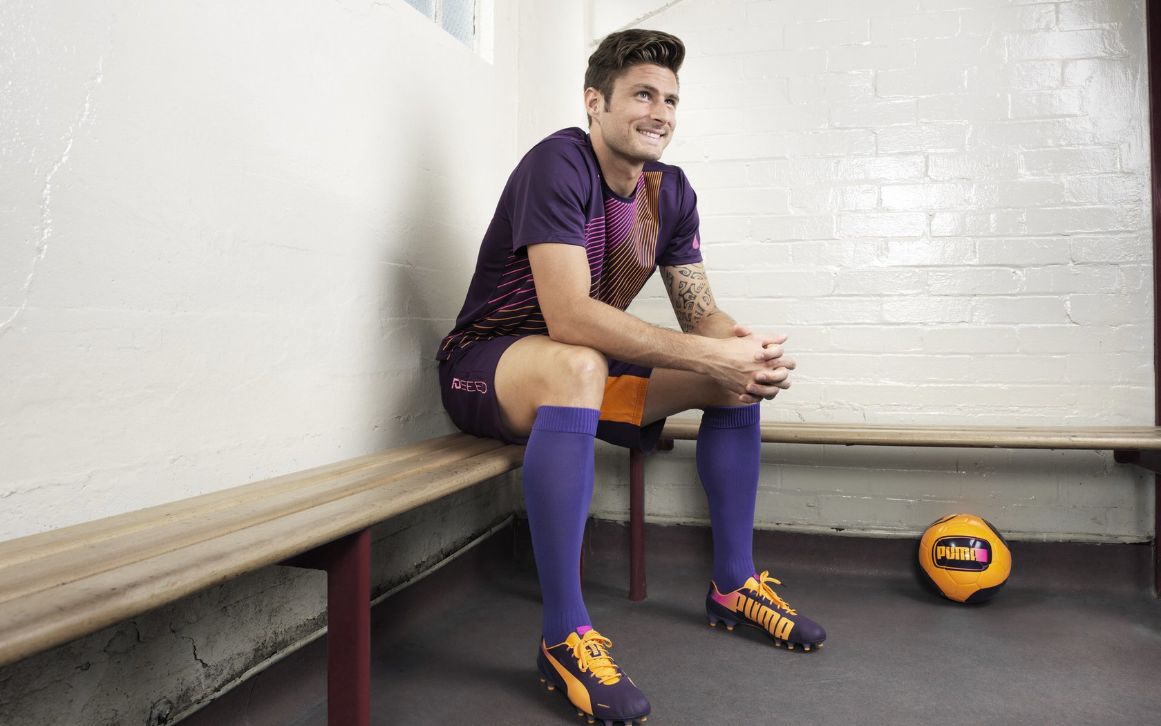 中国足球联赛直播平台多样化趋势与观众选择偏好，中国足球直播频道